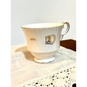 Royal Windsor Fine Bone China Teacup Gold Trim Elegant Monogram RD England